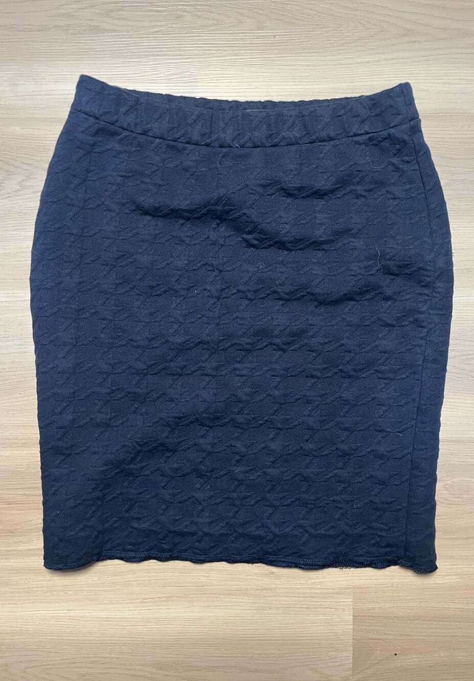 Ann Taylor Factory Petite Navy Textured Geometric Pattern Pencil Skirt
